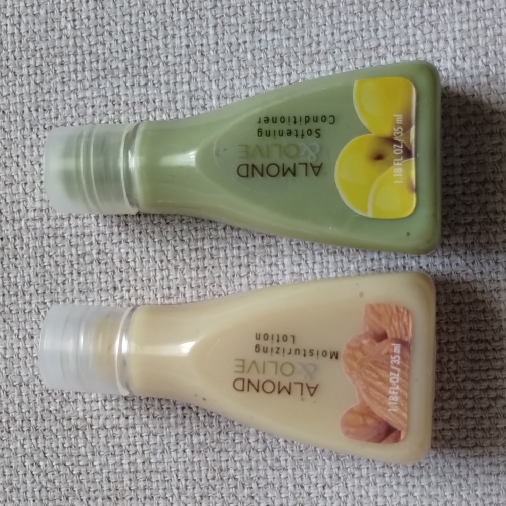 MGM Resorts Almonds And Olive 2 pieces Lotion Conditioner Travel Size
